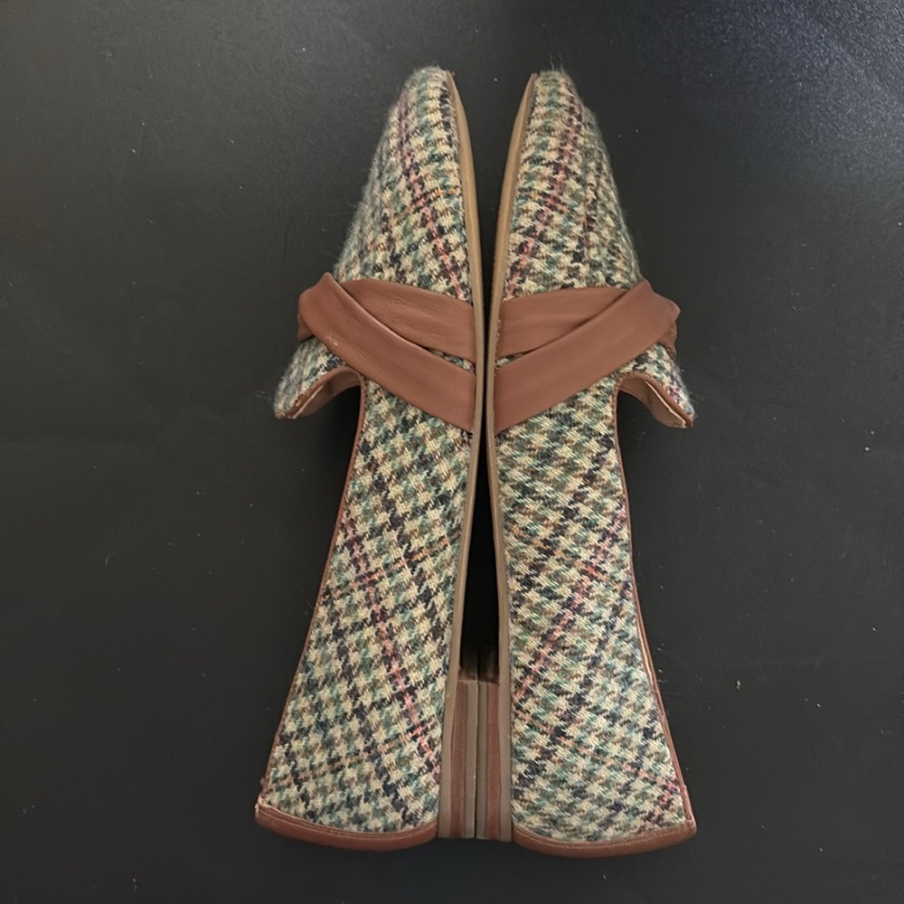 Talbots Pointed Toe Flat - image 4